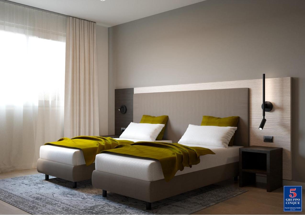 Threeland Hotel Petange Luaran gambar