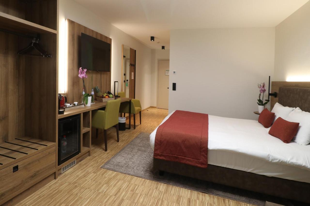 Threeland Hotel Petange Luaran gambar