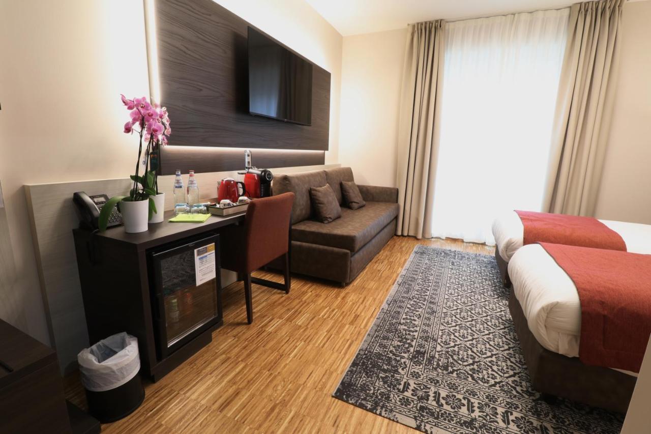Threeland Hotel Petange Luaran gambar