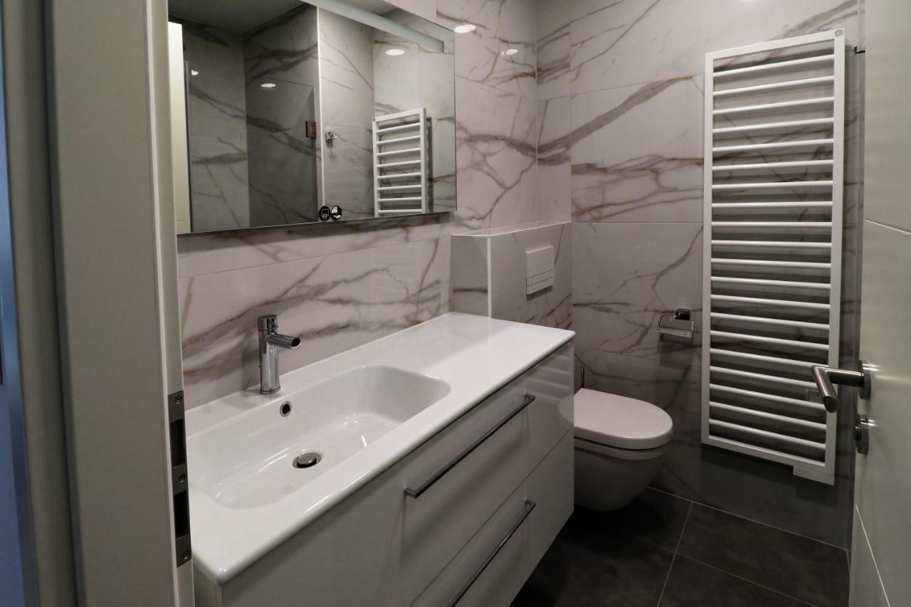 Threeland Hotel Petange Luaran gambar