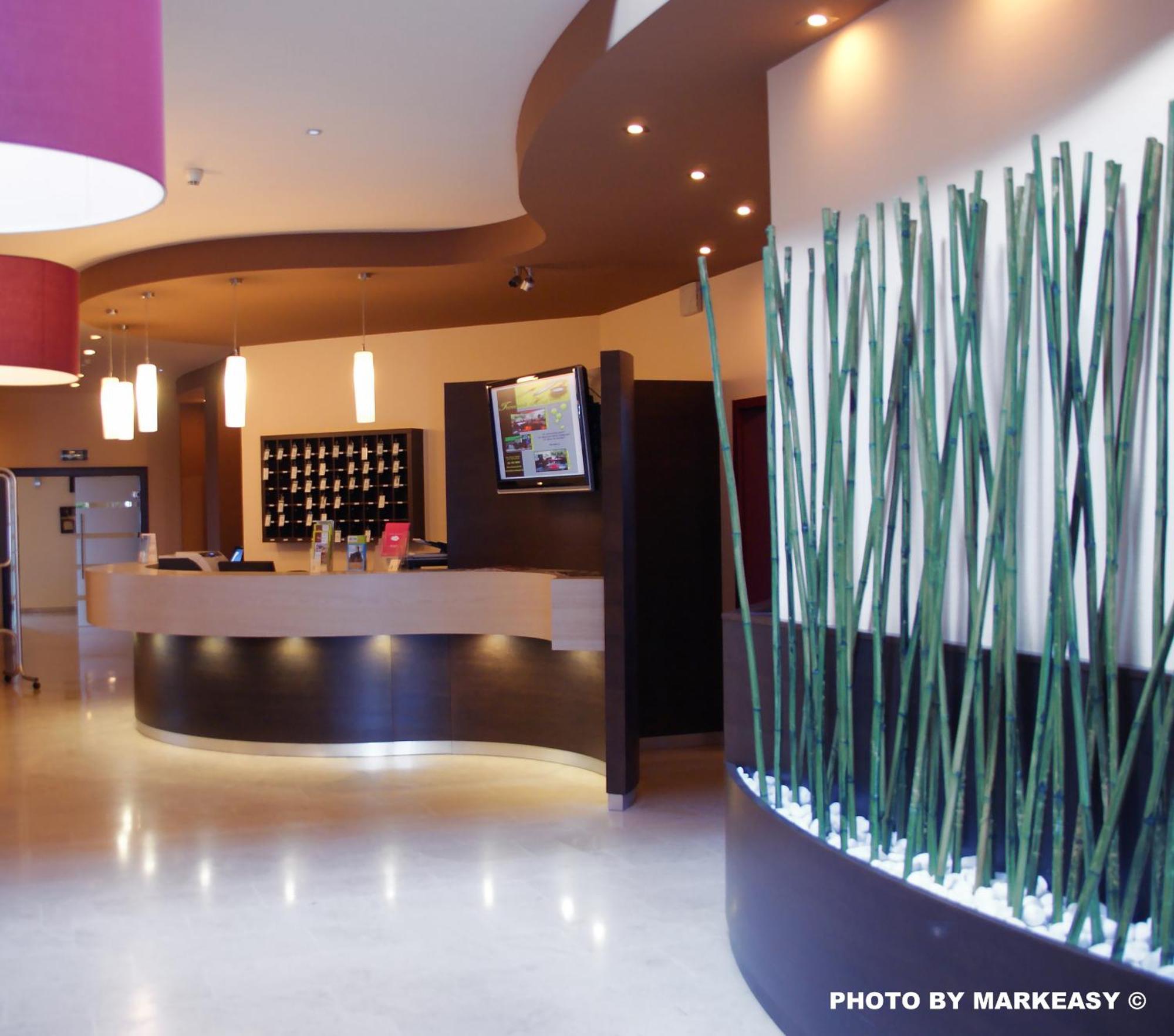 Threeland Hotel Petange Luaran gambar