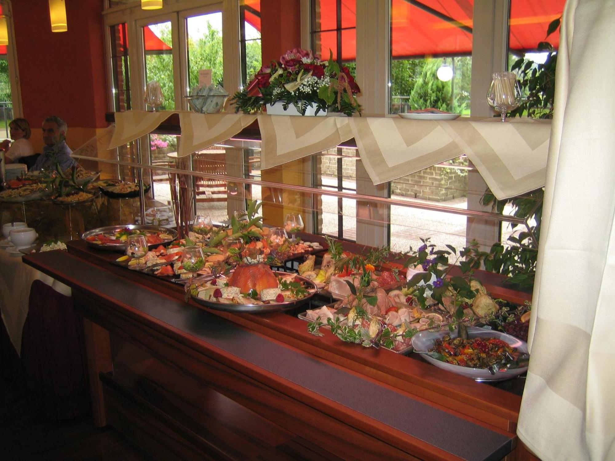 Threeland Hotel Petange Luaran gambar