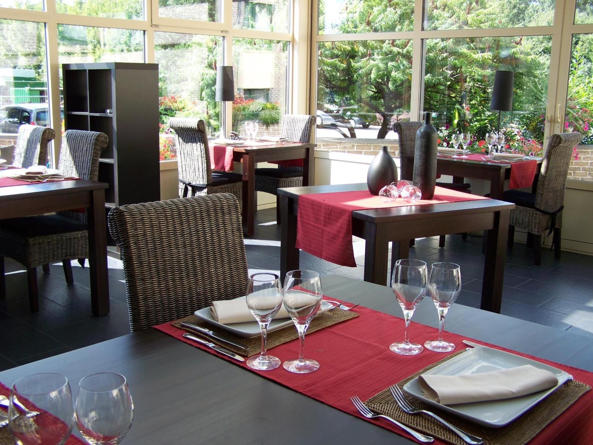 Threeland Hotel Petange Luaran gambar